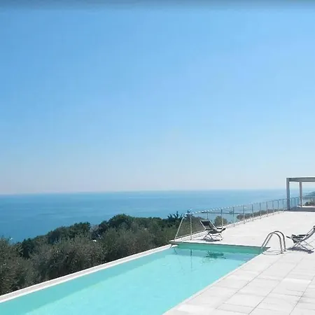 Stunning Design With Unique 180º Sea Views 马里纳 - 圣维托