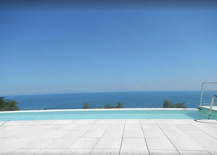 Βίλα Stunning Design With Unique 180º Sea Views
