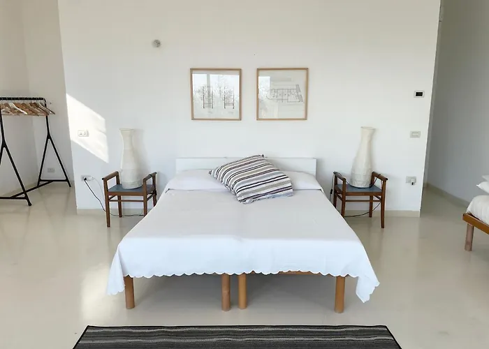 Stunning Design With Unique 180º Sea Views *