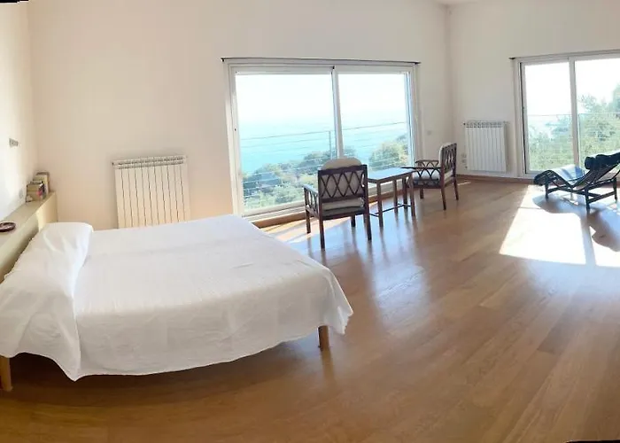 Вилла Stunning Design With Unique 180º Sea Views Марина-ди-Сан-Вито